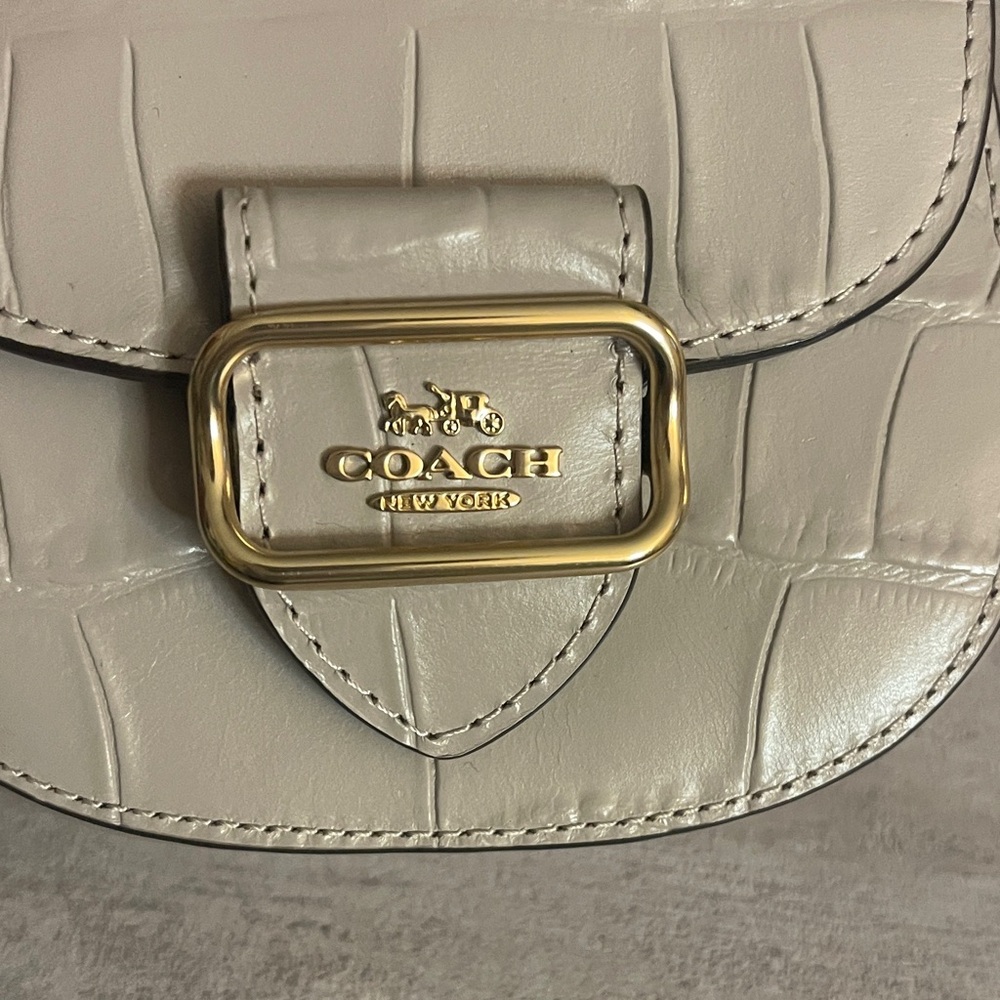 Coach Croc-Embossed Mini Saddle Bag in Light Gray with Gold Hardware - Picture 4 of 8